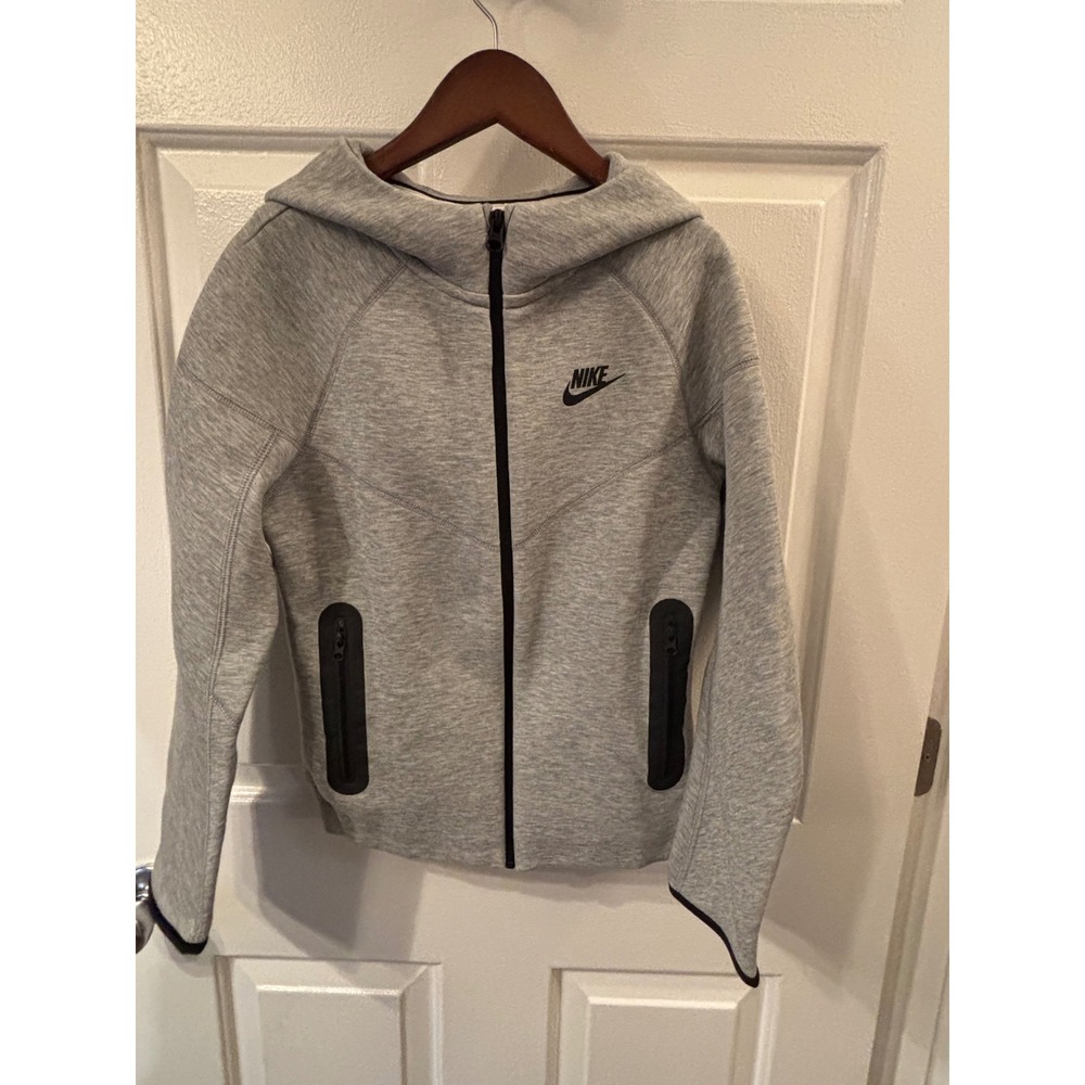 NWOT Nike Sportswear Tech Fleece Full Zip Hoodie Grey Heather Black ~ Girls Med.